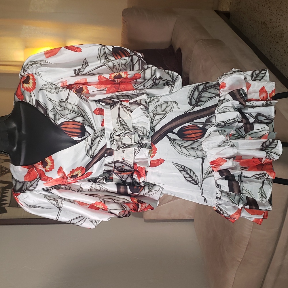 L'atiste Belted white flower print balloon sleeve dress